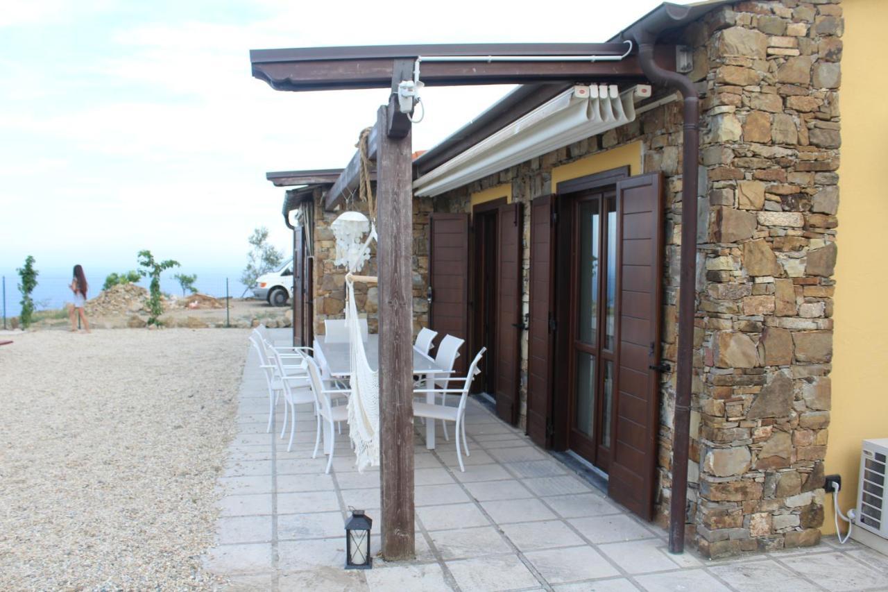 Villa Clicla - Pool, Sea,Hommock Swing And Laziness Imperia Esterno foto