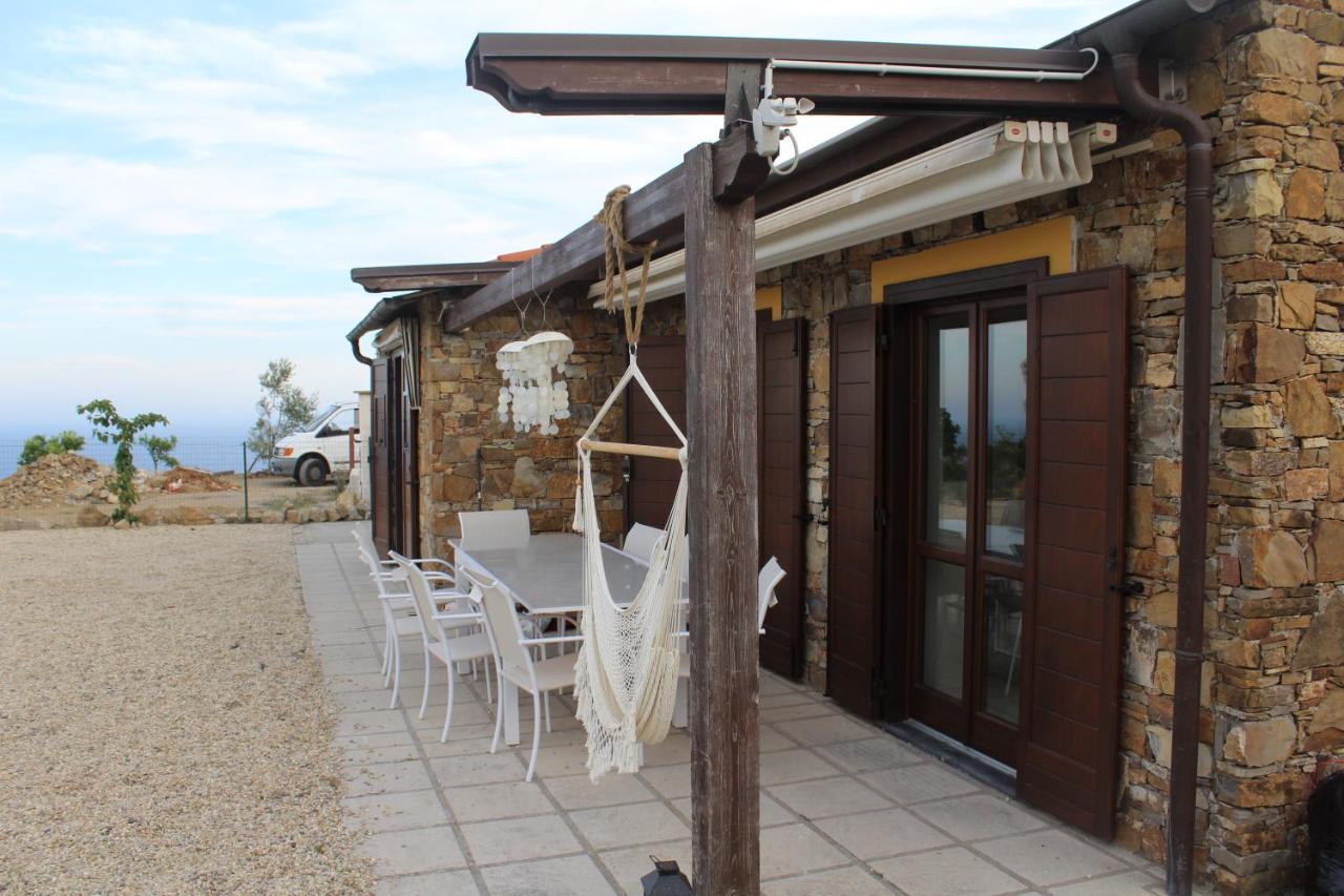 Villa Clicla - Pool, Sea,Hommock Swing And Laziness Imperia Esterno foto