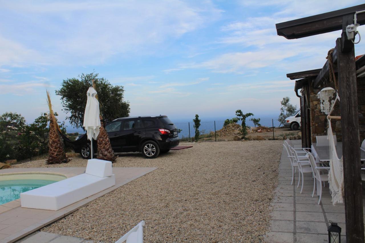 Villa Clicla - Pool, Sea,Hommock Swing And Laziness Imperia Esterno foto